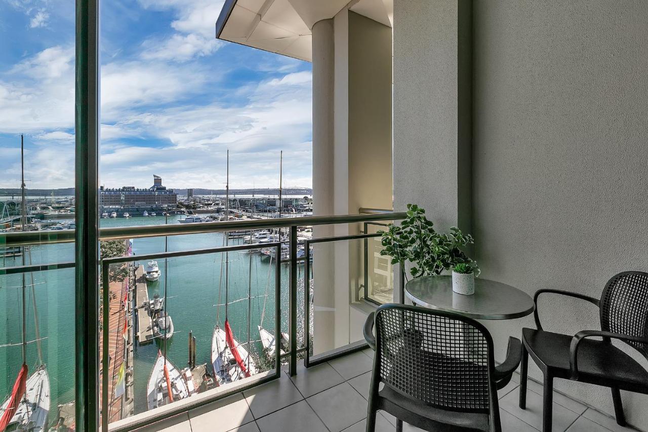 Penthouse Premier Apartment Оукланд Екстериор снимка