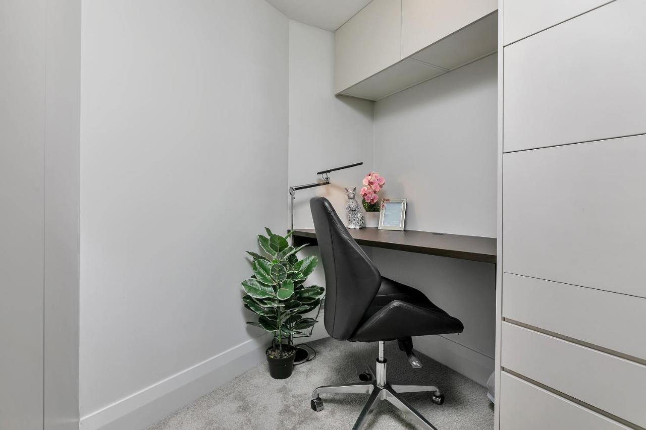 Penthouse Premier Apartment Оукланд Екстериор снимка